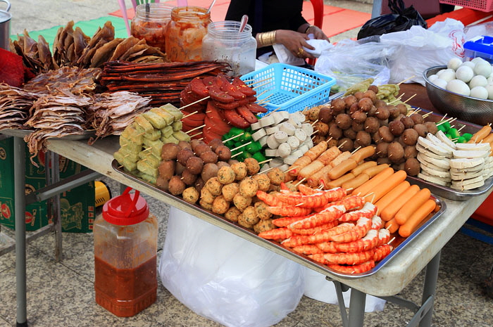 CAMBODIA, Phnom Penh, Water Festival, street food stalls by the riverside,CAM1868JPL A 700