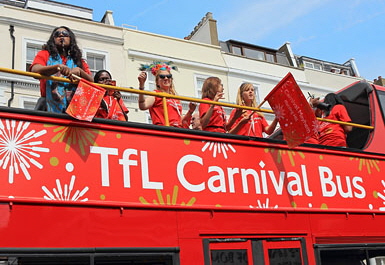 UK, LONDON, Notting Hill Carnival, parade, carnival bus, UK25173JPL A 385