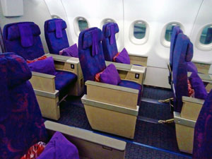 Air China, Airbus A321, Business Class cabin, Phnom Penh to Beijing,  A 300