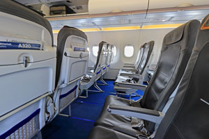 Lufthansa, Airbus A320, Business Class seating, 4000 A 300