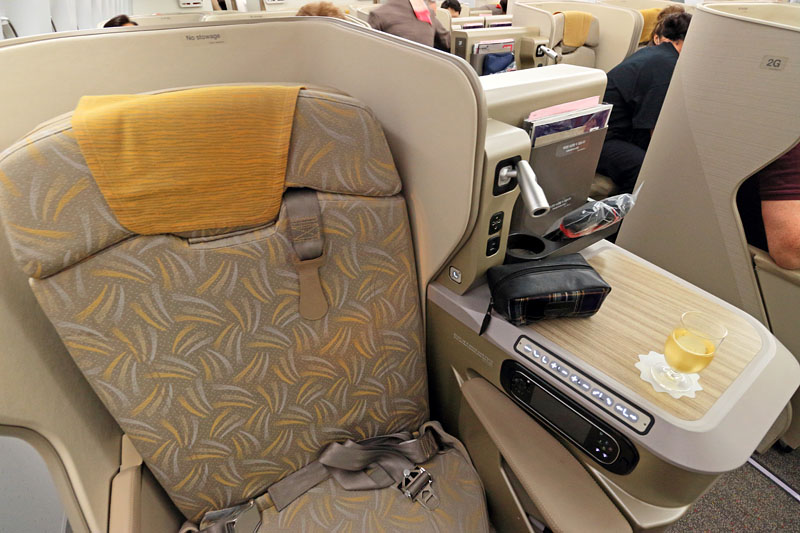 Asiana Airlines, Airbus A350, Business Smartium cabin, seat 800