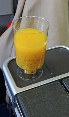 Lufthansa, Airbus A330, Premium Economy, welcome drink, A 365