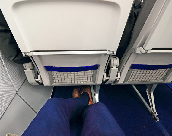 Lufthansa, Airbus A320, Business Class, leg room, 4000 A  450 deep