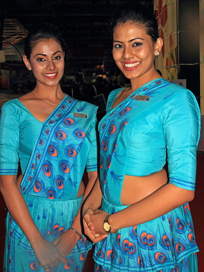 Ssri Lankan Airlines, flight attendants 4000 A 600 deep