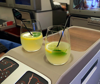 Turkish Airlines, Boeing 777, Business Class, welcome drinks, Istanbul to London, 400