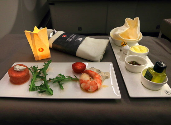 Turkish Airlines, Airbus A330, Business Class, dining, starter, Istanbul to Hanoi, A 550 wide