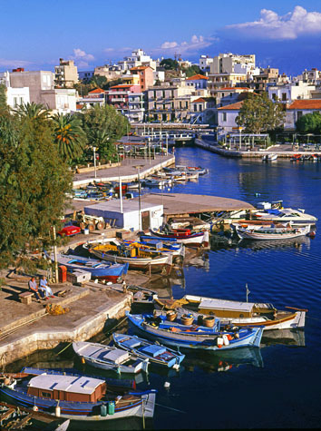 Agios Nikolaos, town, harbour and fishing boats  475