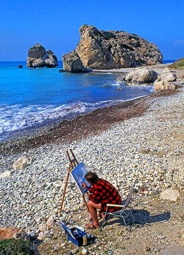 CYPRUS, Petra Tou Romiou (Aphrodite's birthplace), artist painting scene, CYP275JPL 6000 A  515 deep