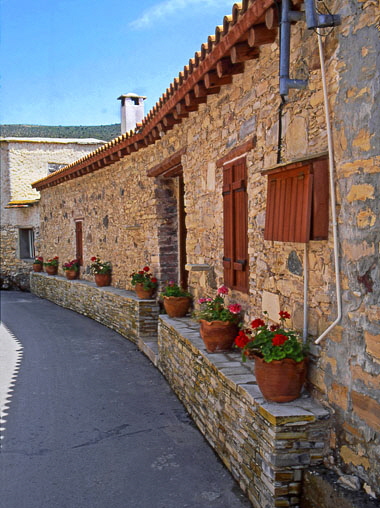 CYPRUS, traditional villages, AIYA ANNA (North Larnaca), stone built houses, CYP316JPL A 380