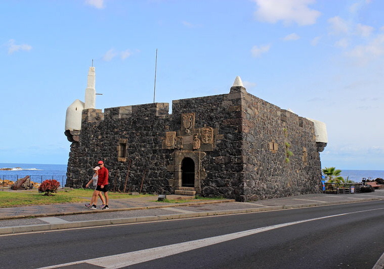 Canary Islands, TENERIFE, Garachico, San Miguel Castle Fortress, SPN1779JPL 800