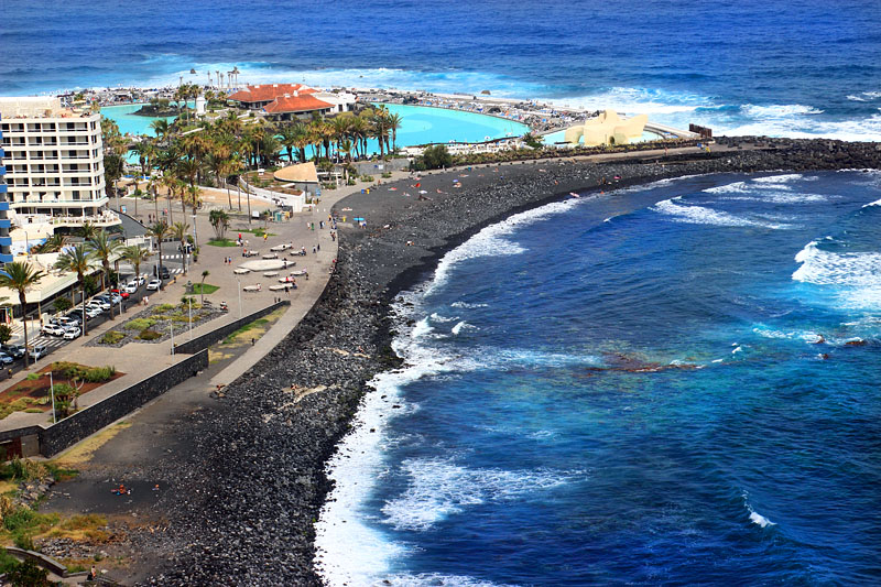 Canary Islands, TENERIFE, Puerto de la Cruz, coastal view from Mirador La Paz lookout, SPN1739JPL 800