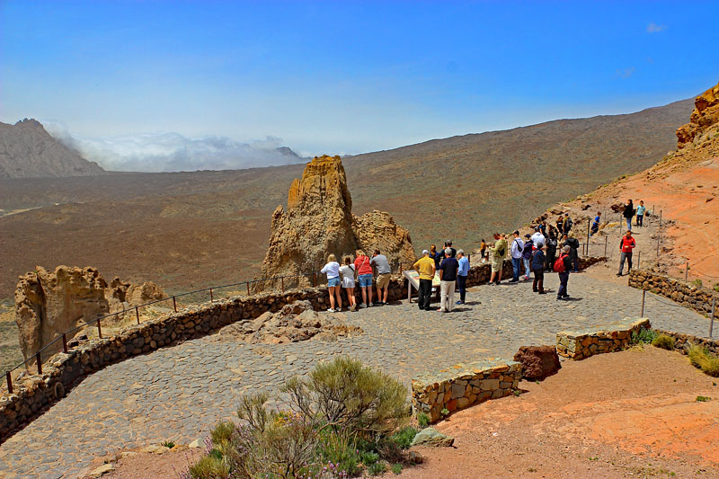 Canary Islands, TENERIFE, Teide Nat Park, Roques de Garcia (rock formations) area scenery, SPN1764JPL 800