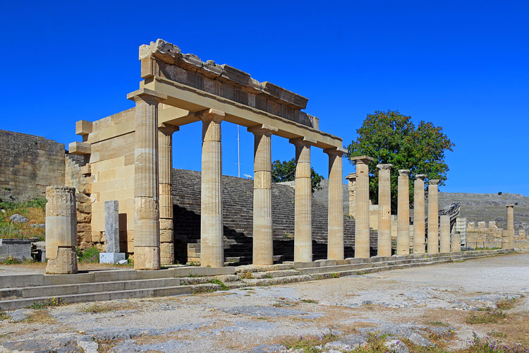 RHODES, Lindos, Acropolis site, columns of the propylaea (gateway), GIS1337JPL 750
