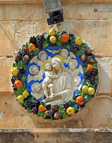 MALTA, Mdina, religious plaque by house entrance, MLT1026JPL 220