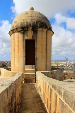MALTA, Valletta, Hastings Gardens, fortifications, MLT910JPL 250
