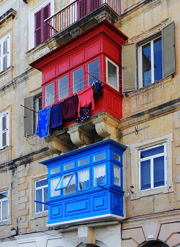 MALTA, Valletta, traditional Maltese balconies, MLT922JPL 365