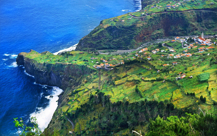 MADEIRA, coastal cliffs and terraced farmed land, MAD109JPL  A 850