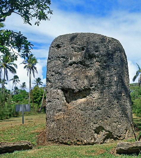 TONGA, Tongatapu, historic sites, Ha'amonga site, ruins of stone cut king's throne, TON165JPL A 530 deep