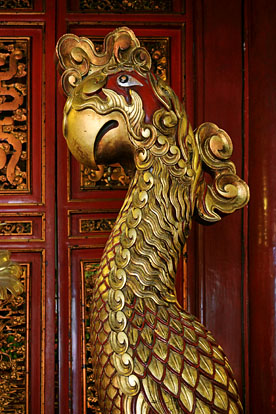 Vietnam, HANOI, Hoan Keim Lake, Ngoc Son Temple, shrine room statue, VT1596JPL A 276