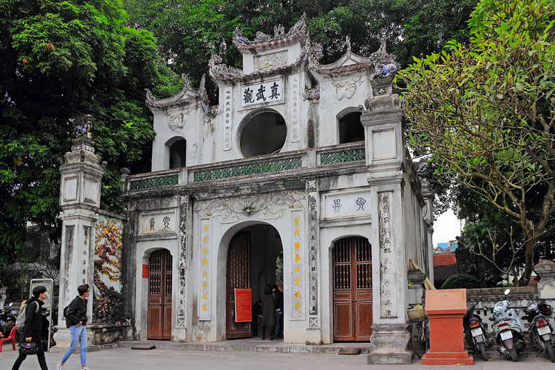 Vietnam, HANOI, Quan Thanh Temple (Tran Vu), VT1640JPL A 800