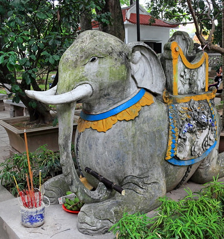 Vietnam, HANOI, Quan Thanh Temple (Tran Vu), courtyard, elephant sculpture, VT1653JPL A 467 deep