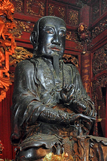Vietnam, HANOI, Quan Thanh Temple (Tran Vu), main shrine, Tran Vu statue, VT1659JPL 4000 A 370